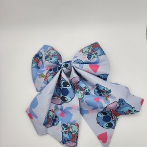 Stitch 7-Inch Hairbow: Adorable Chaos with an Alligator Clip
